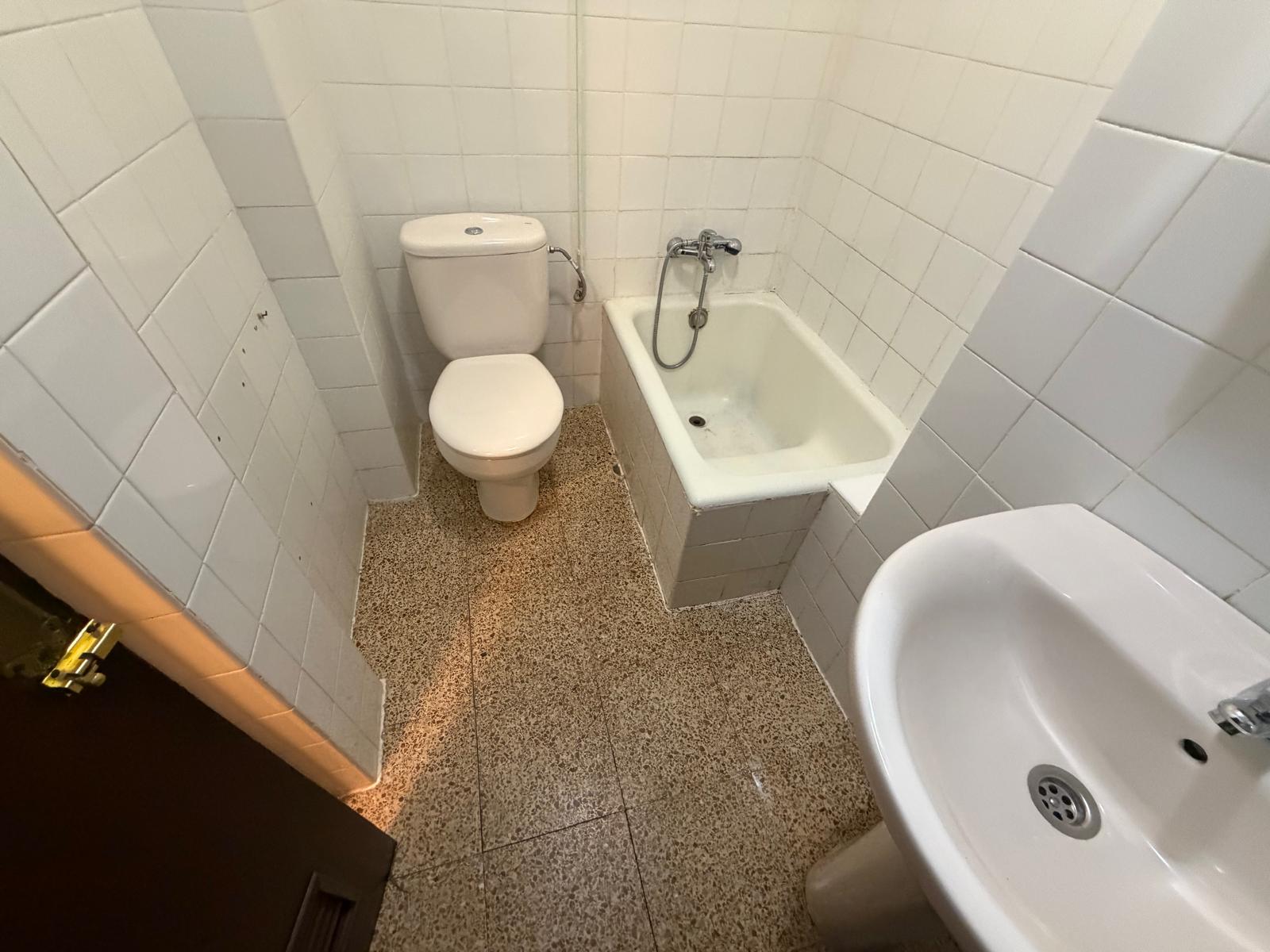 Monasterio de Obarra, Zaragoza, Zaragoza, 3 Habitaciones Habitaciones, 0 ,1 BañoBathrooms,Piso,En Venta,Monasterio de Obarra,0,1106 Monasterio de Obarra, Zaragoza, Zaragoza, 3 Habitaciones Habitaciones, 0 ,1 BañoBathrooms,Piso,En Venta,Monasterio de Obarra,0,1106
