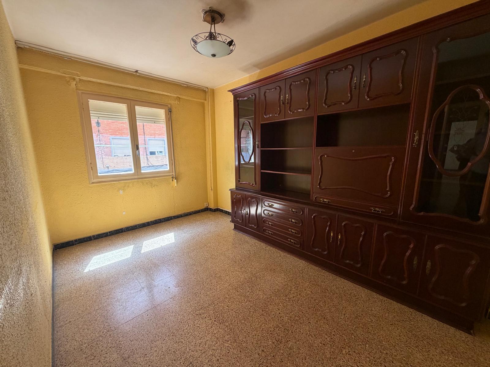 Monasterio de Obarra, Zaragoza, Zaragoza, 3 Habitaciones Habitaciones, 0 ,1 BañoBathrooms,Piso,En Venta,Monasterio de Obarra,0,1106 Monasterio de Obarra, Zaragoza, Zaragoza, 3 Habitaciones Habitaciones, 0 ,1 BañoBathrooms,Piso,En Venta,Monasterio de Obarra,0,1106