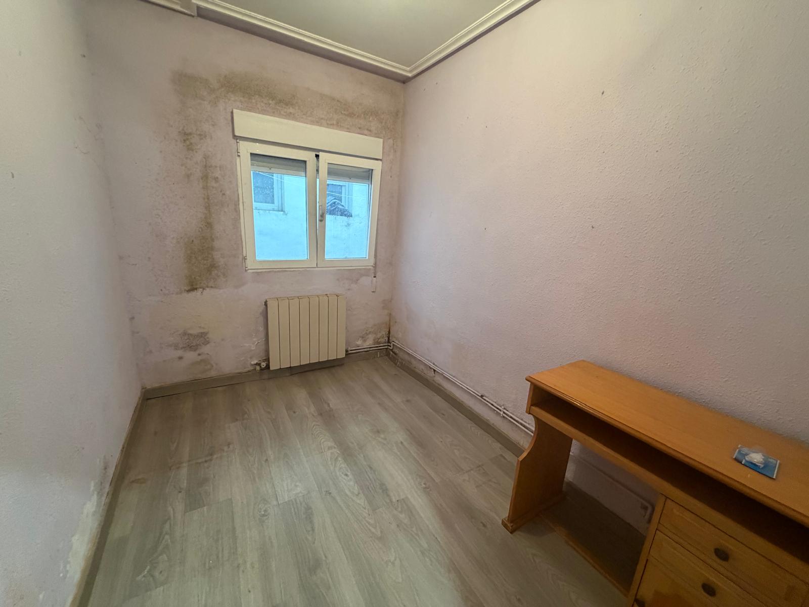 3 Dormitorio Habitaciones, 0 ,1 BañoBathrooms,Piso,En Venta,0,LK-EAA983 3 Dormitorio Habitaciones, 0 ,1 BañoBathrooms,Piso,En Venta,0,LK-EAA983