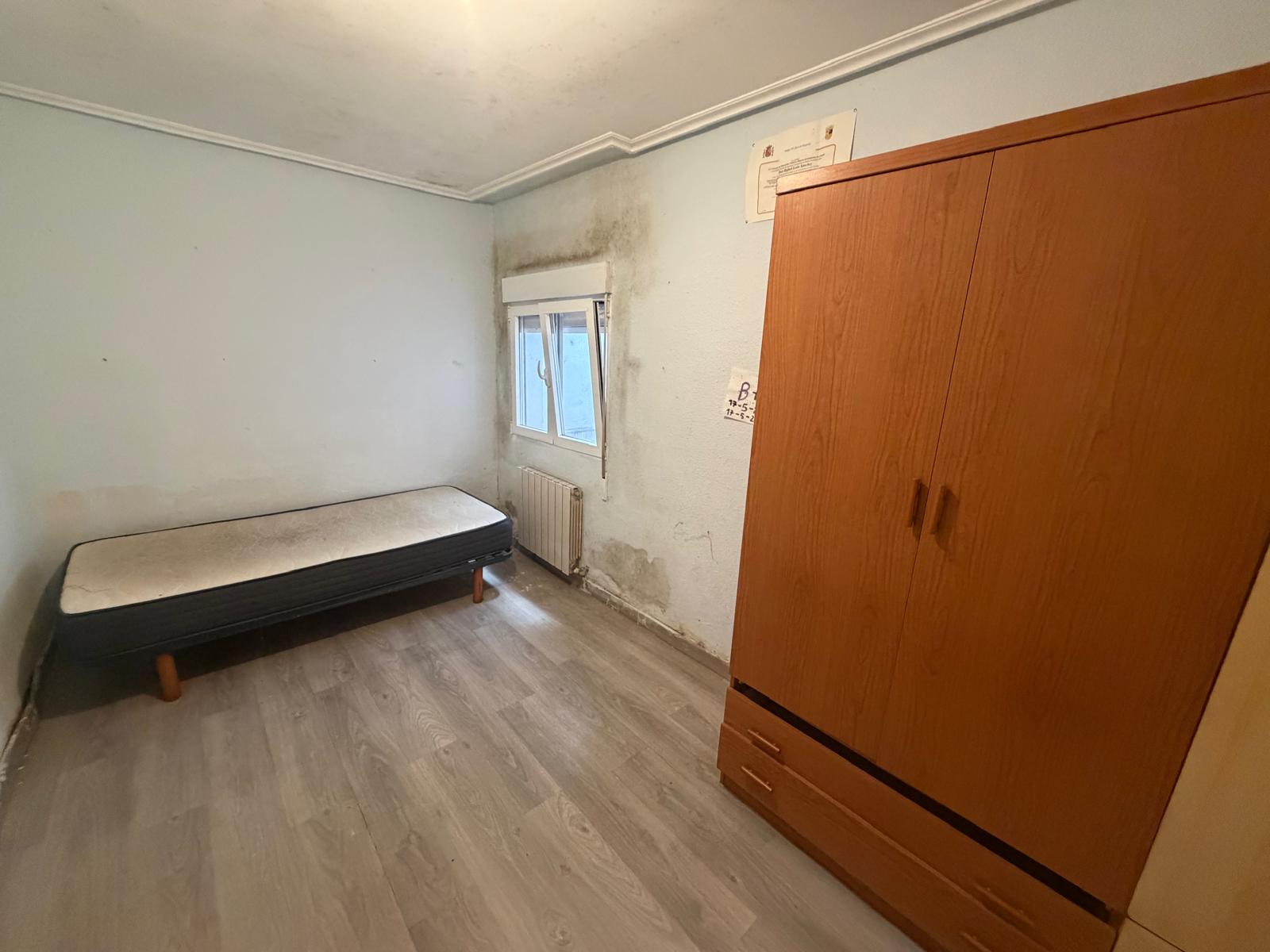 3 Dormitorio Habitaciones, 0 ,1 BañoBathrooms,Piso,En Venta,0,LK-EAA983 3 Dormitorio Habitaciones, 0 ,1 BañoBathrooms,Piso,En Venta,0,LK-EAA983