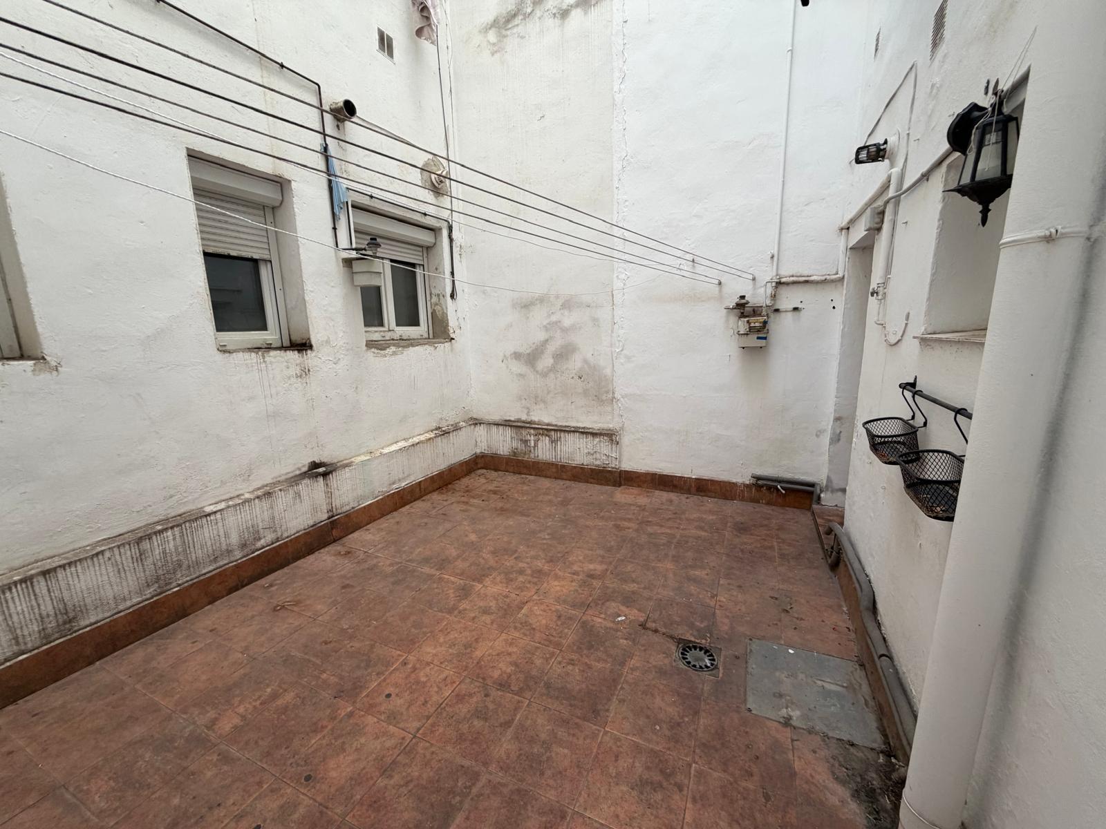 3 Dormitorio Habitaciones, 0 ,1 BañoBathrooms,Piso,En Venta,0,LK-EAA983 3 Dormitorio Habitaciones, 0 ,1 BañoBathrooms,Piso,En Venta,0,LK-EAA983